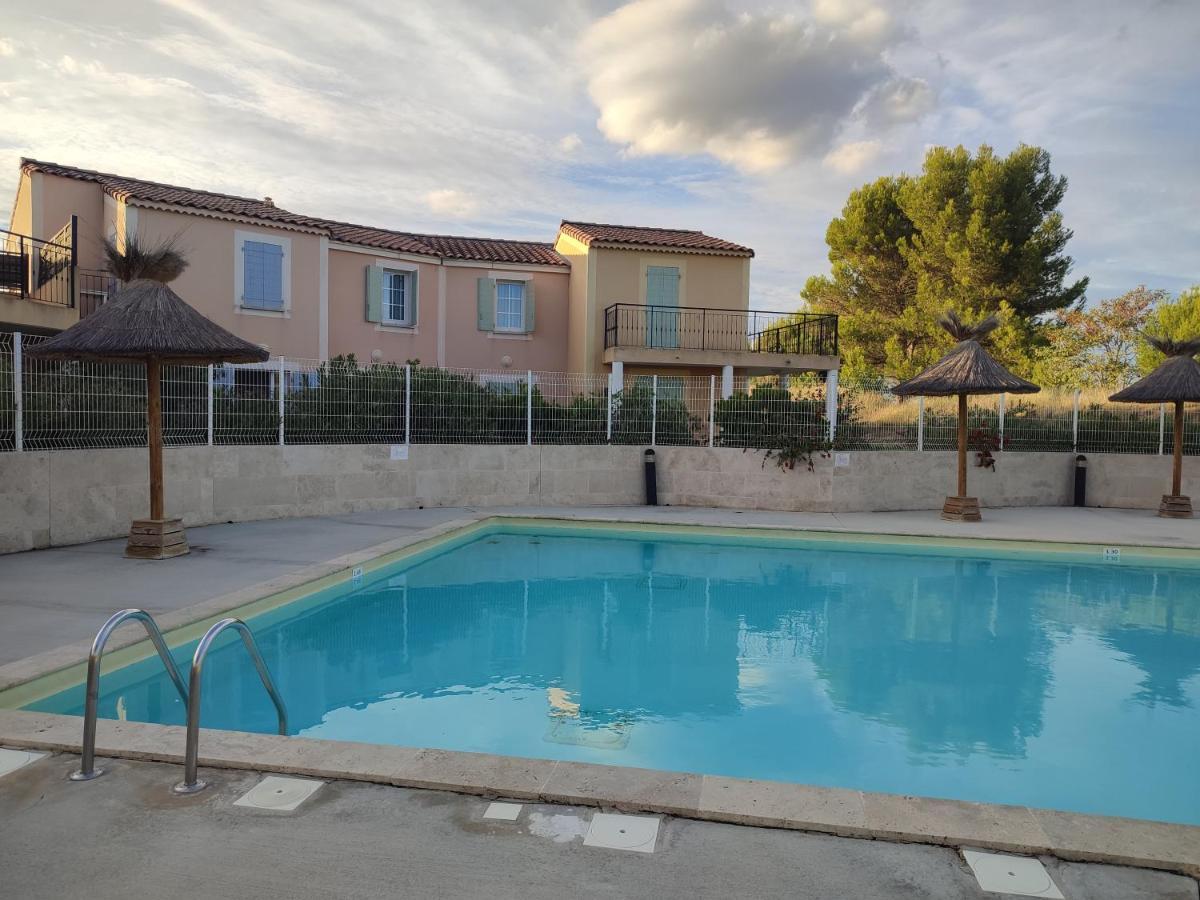 Апартаменты L'Arbois - T2 Avec Piscine Entre Aix Et Marseille Кабрье Экстерьер фото